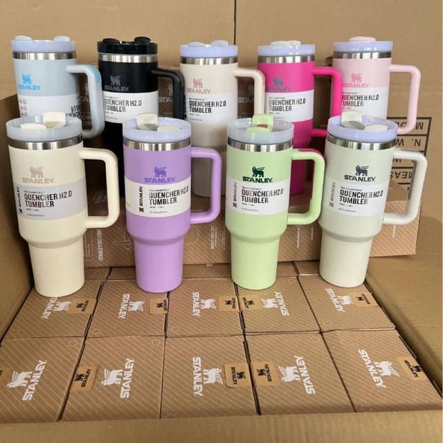 Stanley Tumbler Liquidation Pallets